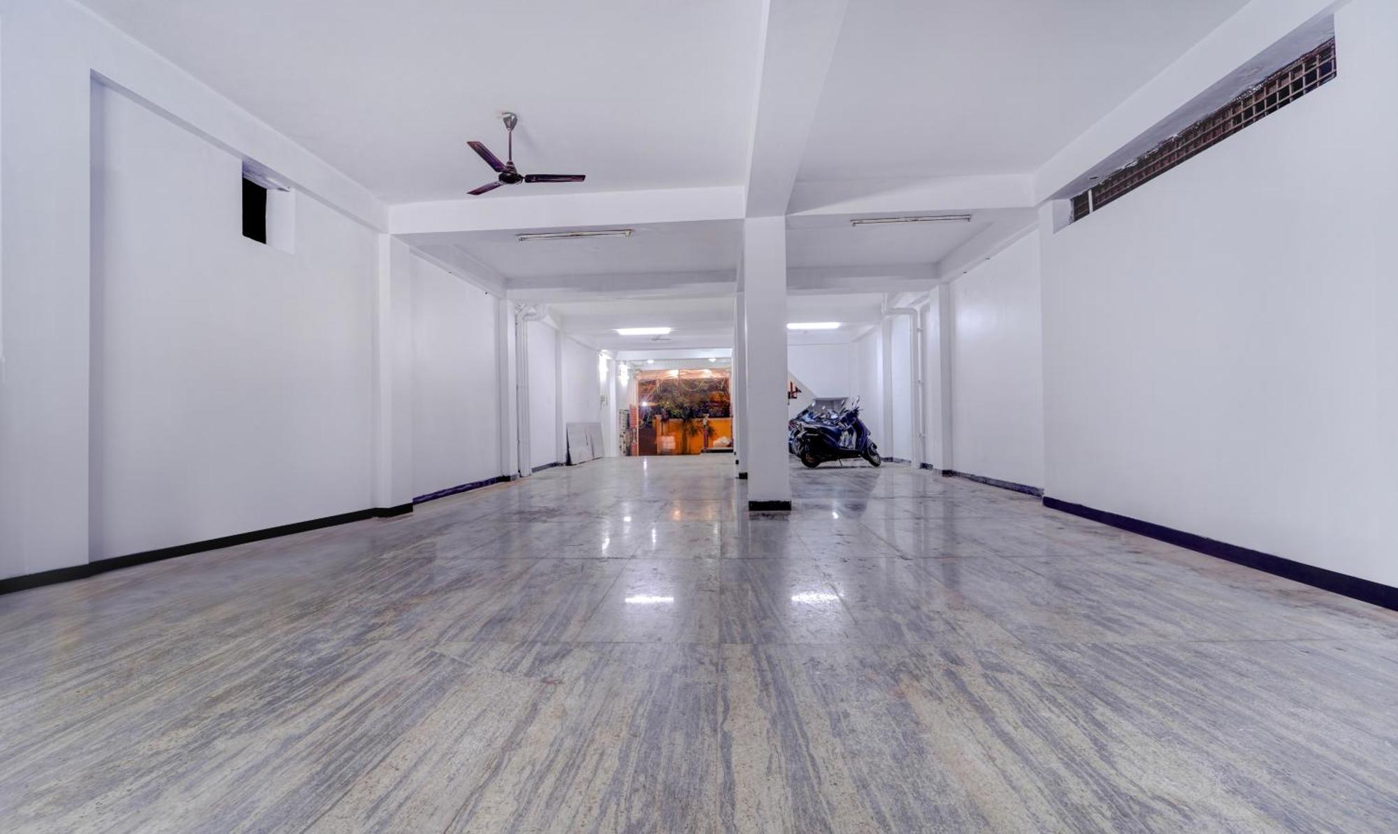 Itsy Hotels Prakasam Residency بونديتْشيري المظهر الخارجي الصورة