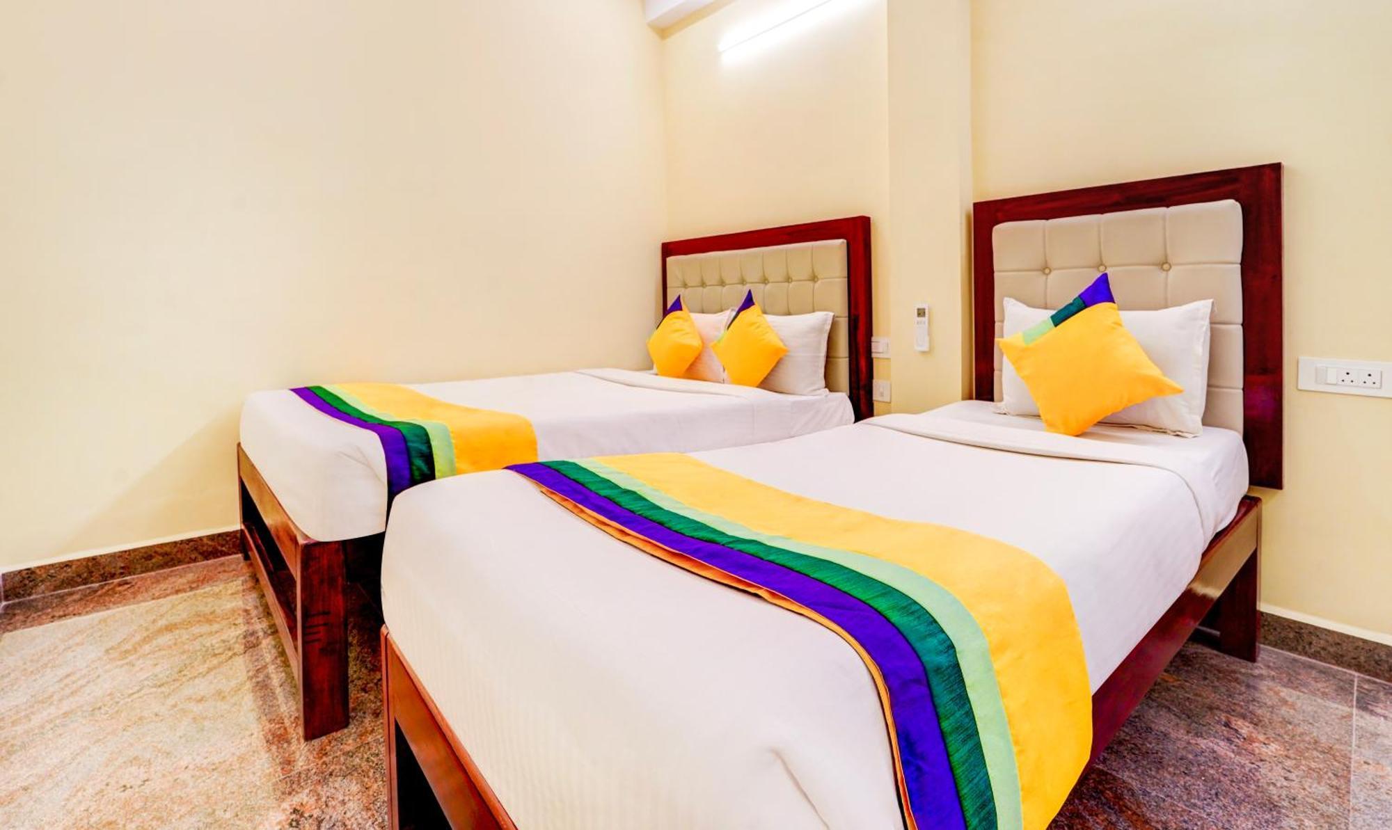 Itsy Hotels Prakasam Residency بونديتْشيري المظهر الخارجي الصورة